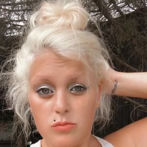 Meet your Posher, Kaitelynne